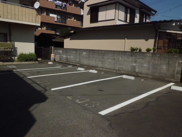 15/20 駐車場