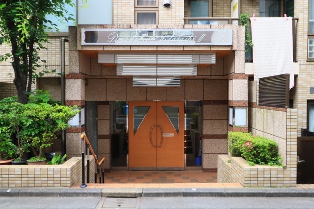 22/24 エントランス