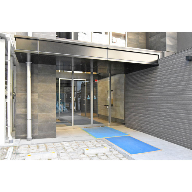 25/30 エントランス