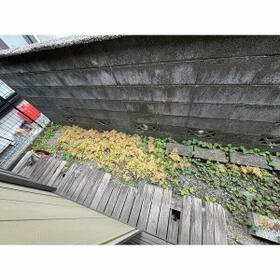 13/18 バルコニー