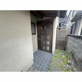 15/18 エントランス