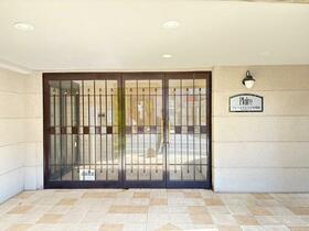 15/16 エントランス