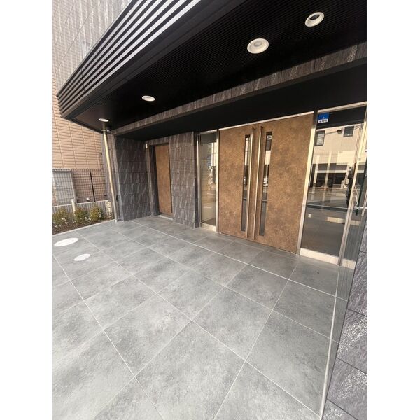 2/3 エントランス