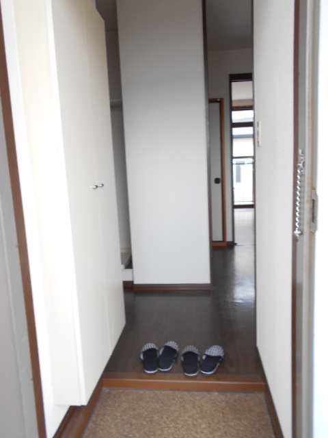 16/21 エントランス