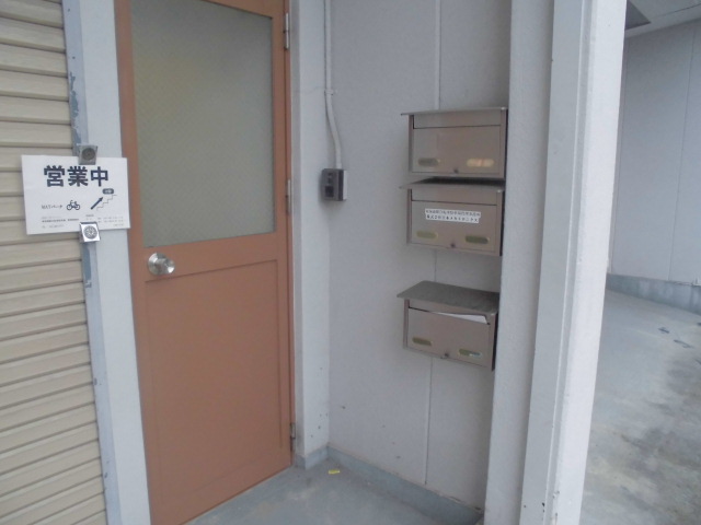 22/30 エントランス