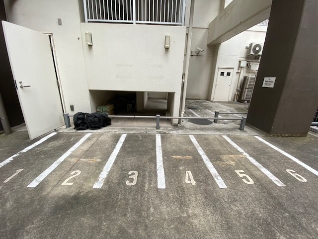 19/27 駐車場