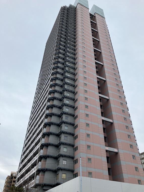 ウエルタワー深川の外観