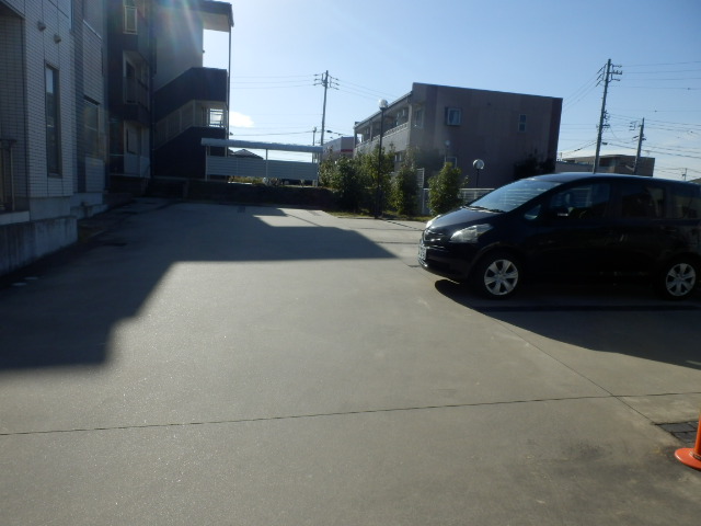 22/30 駐車場