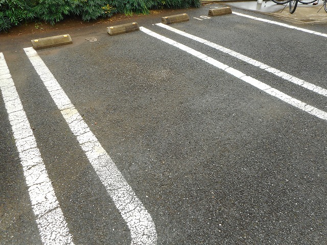 18/24 駐車場