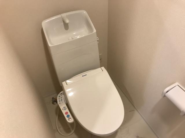 14/30 トイレ