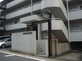 13/13 エントランス