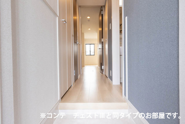 エムズステージⅧの玄関