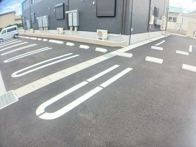 14/20 駐車場