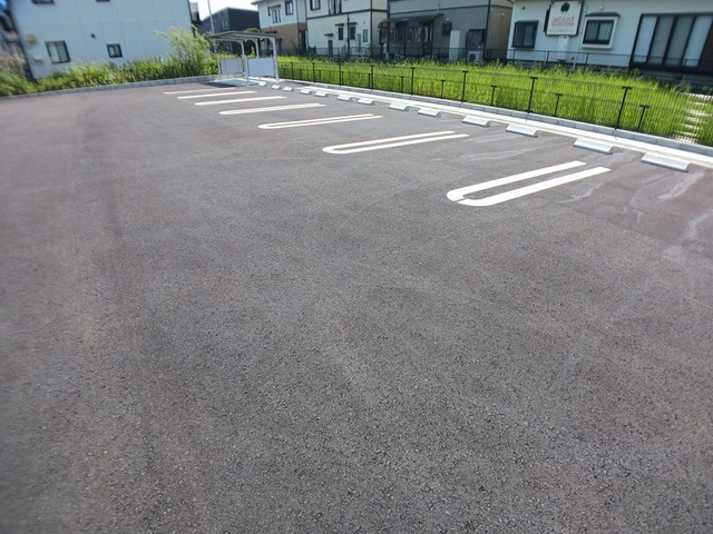 14/20 駐車場