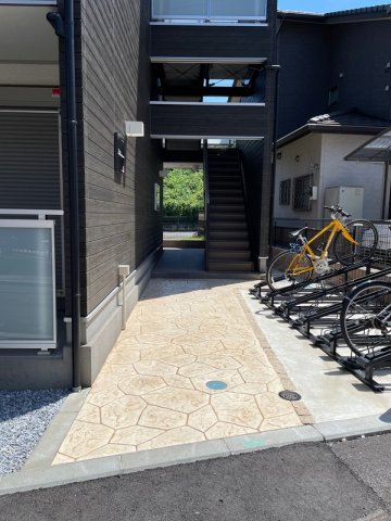 2/3 エントランス