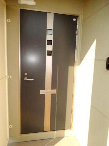 22/23 エントランス