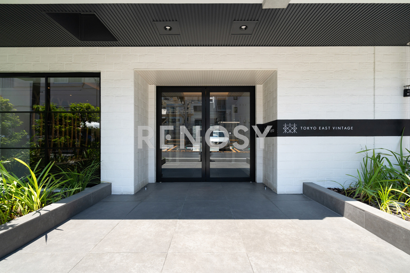 2/2 エントランス