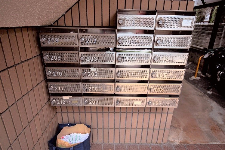 15/15 エントランス