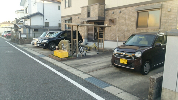 17/19 駐車場