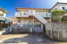 16/16 エントランス