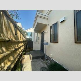 13/16 エントランス