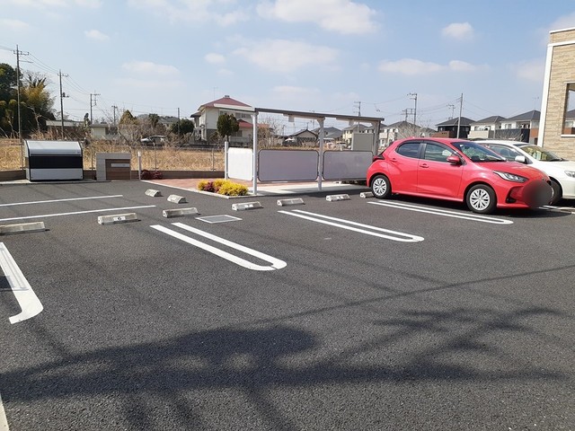 14/20 駐車場