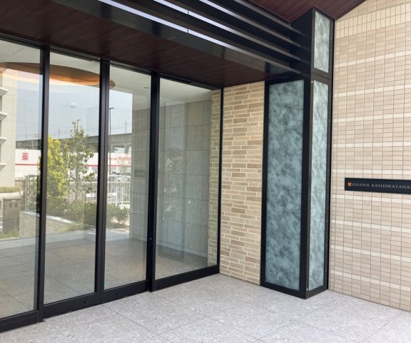 13/13 エントランス