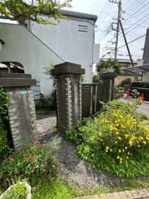 16/16 エントランス