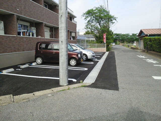 14/20 駐車場