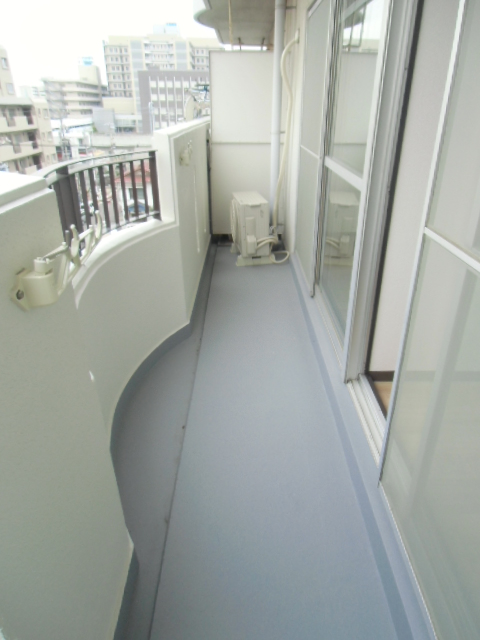16/28 バルコニー