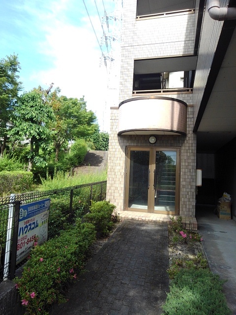 17/22 エントランス