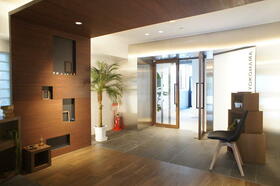 2/3 エントランス