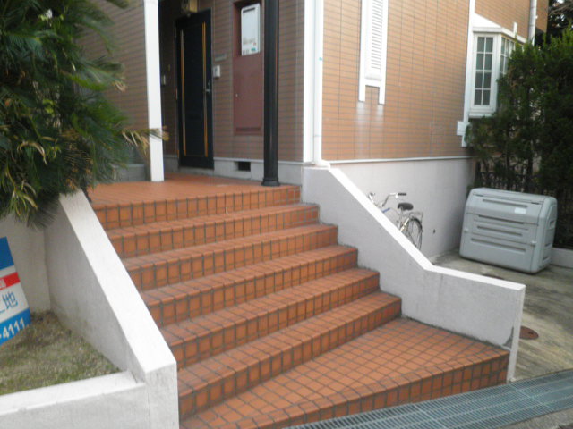 21/27 エントランス