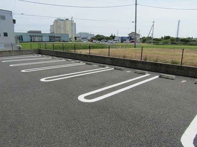 14/20 駐車場