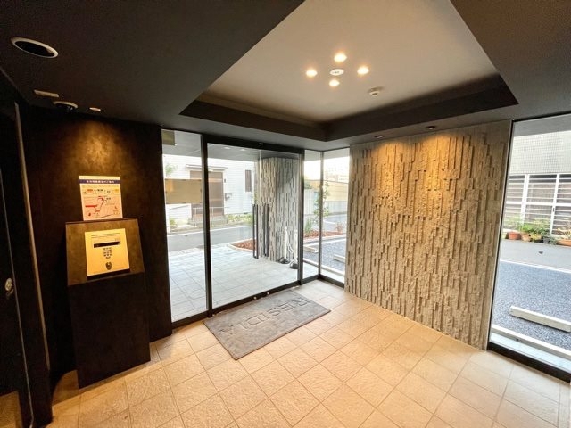 15/17 エントランス