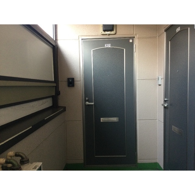 19/25 エントランス