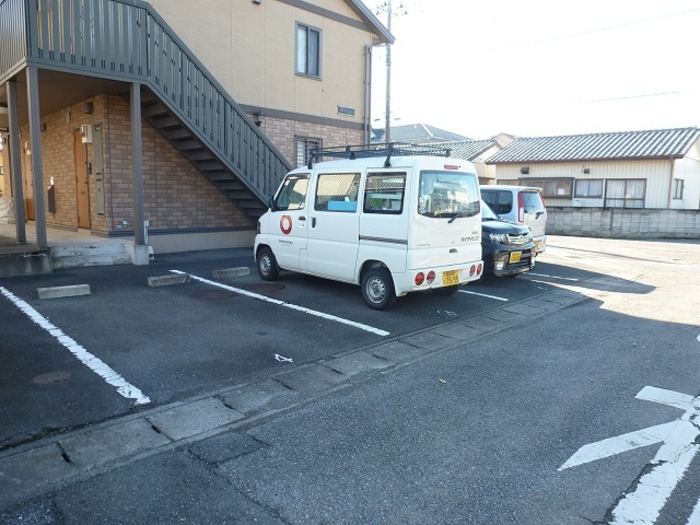2/2 駐車場