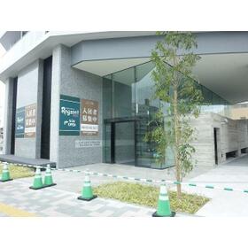 16/16 エントランス