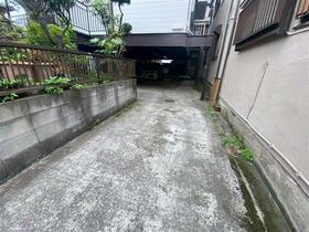 15/16 エントランス