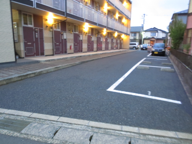 22/29 駐車場