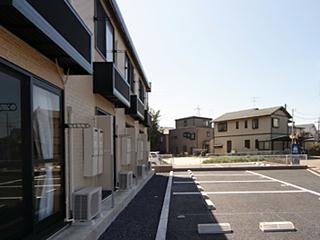 13/13 駐車場