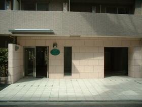 15/16 エントランス