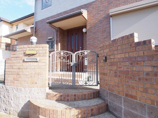 16/17 エントランス