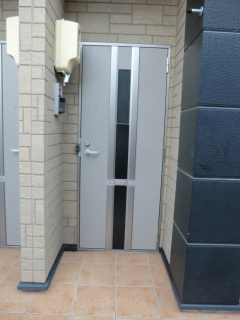 22/30 エントランス