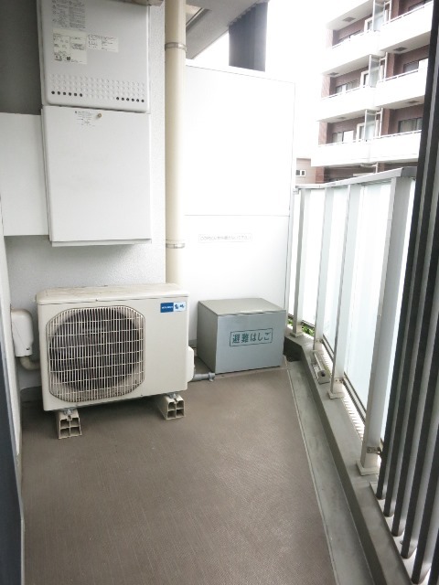 14/28 バルコニー