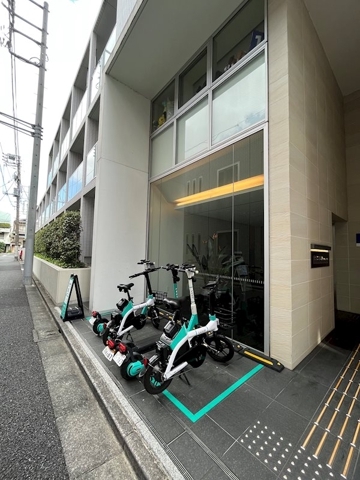 17/20 駐車場