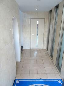 15/15 エントランス