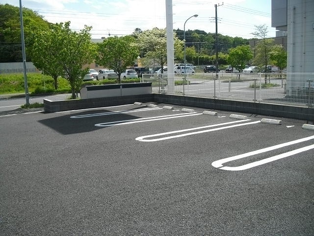 14/20 駐車場