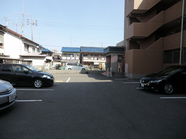 22/29 駐車場
