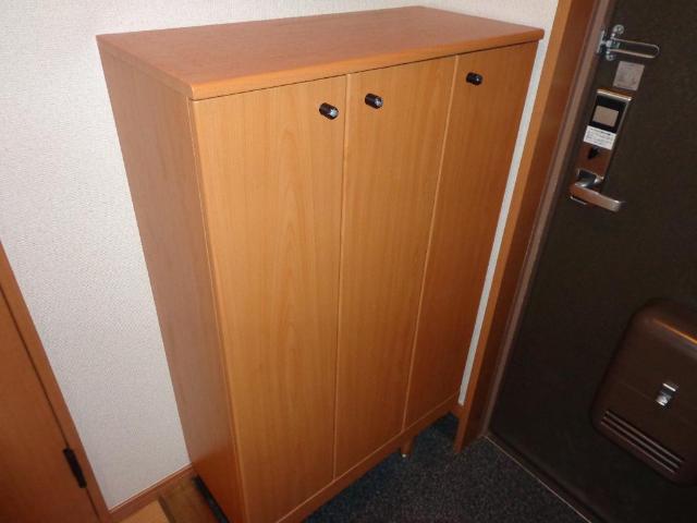 13/30 玄関
